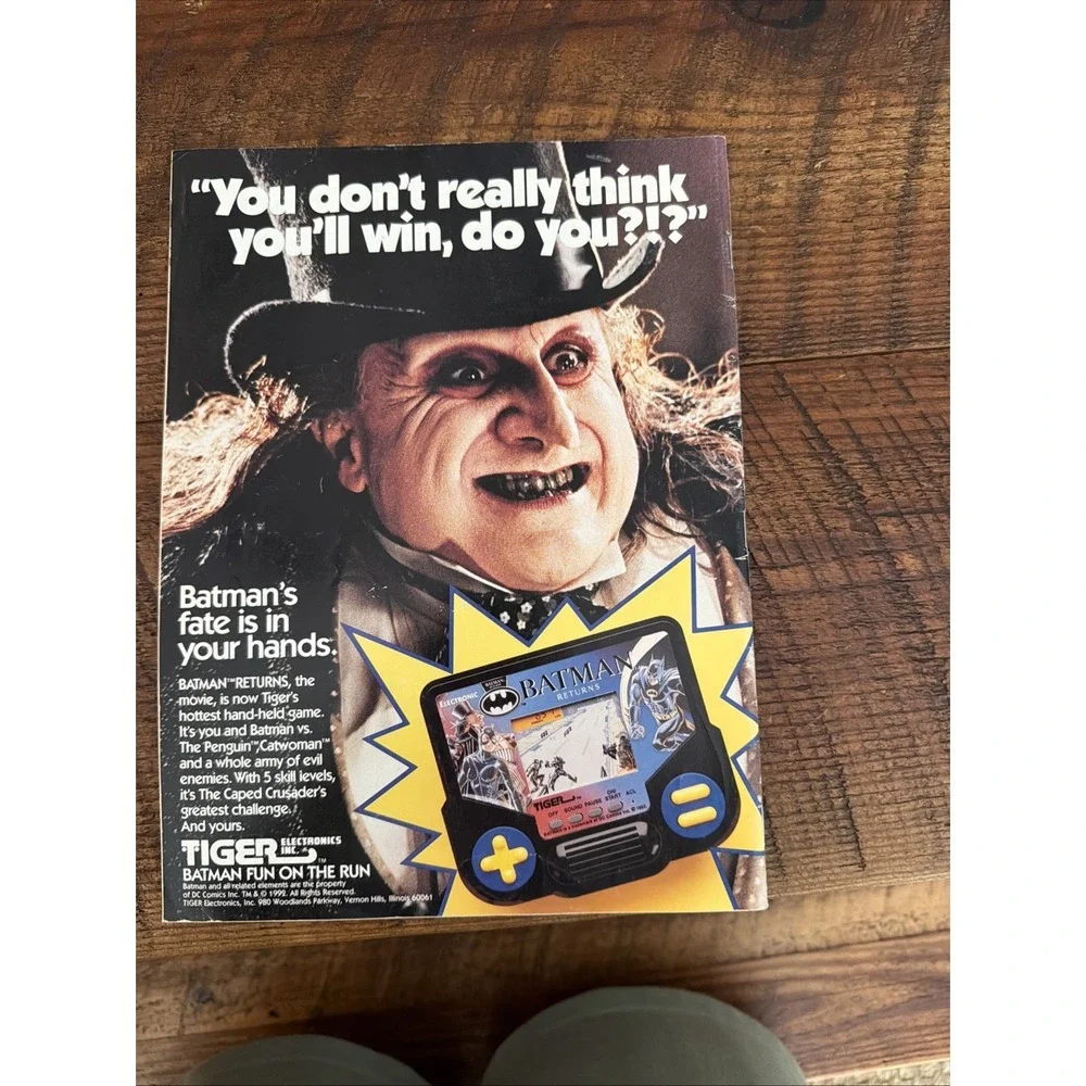 Batman Returns Official Movie Souvenir Magazine 1992 Topps Over 100 Color Photos